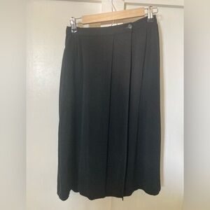 LLOYD Williams Saks Fifth Avenue black pleated midi skirt size 8